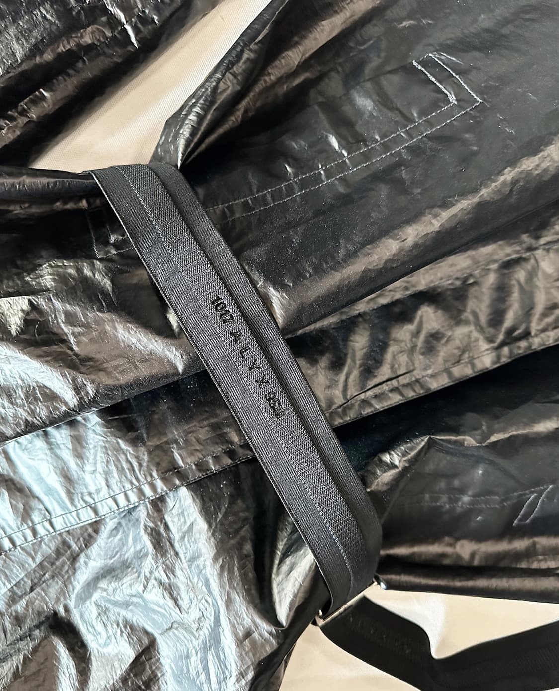 1017 ALYX 9SM gloss belted coat 상품이미지8