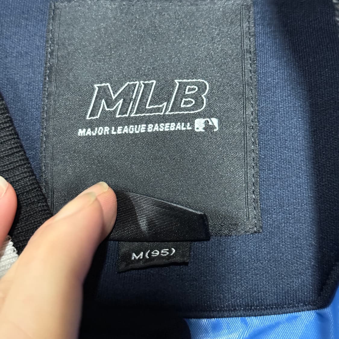 MLB 지뉴인 머천다이즈 신슐레이트 뉴욕 양키스 바시티 자켓 상품이미지5