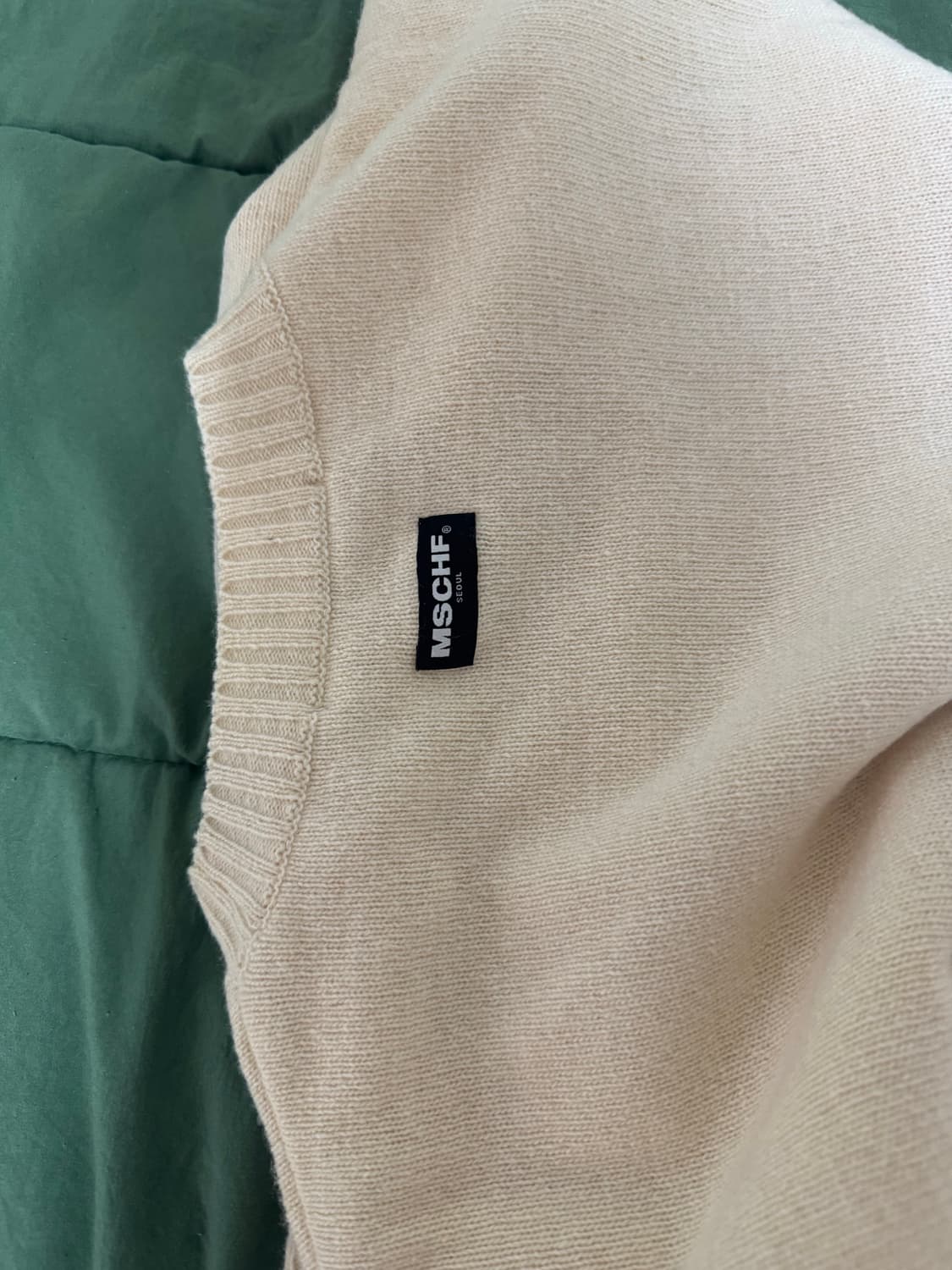 미스치프 니트 상품이미지2