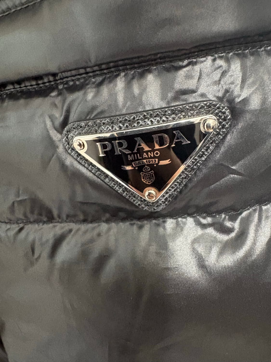 프라다 바이커 경량패딩 상품이미지2