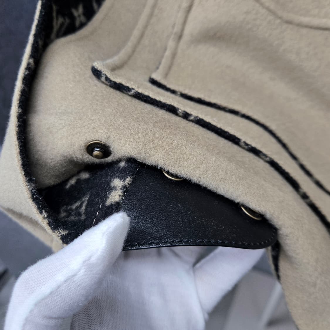 백화점판 / 루이비통 모노그램 더블페이스 오픈 암 후드 자켓 36 상품이미지5