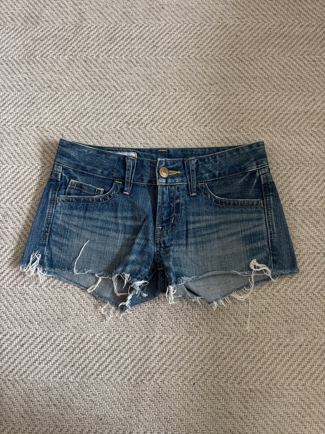 SLY 로우라이즈 데님 핫팬츠 상품이미지1