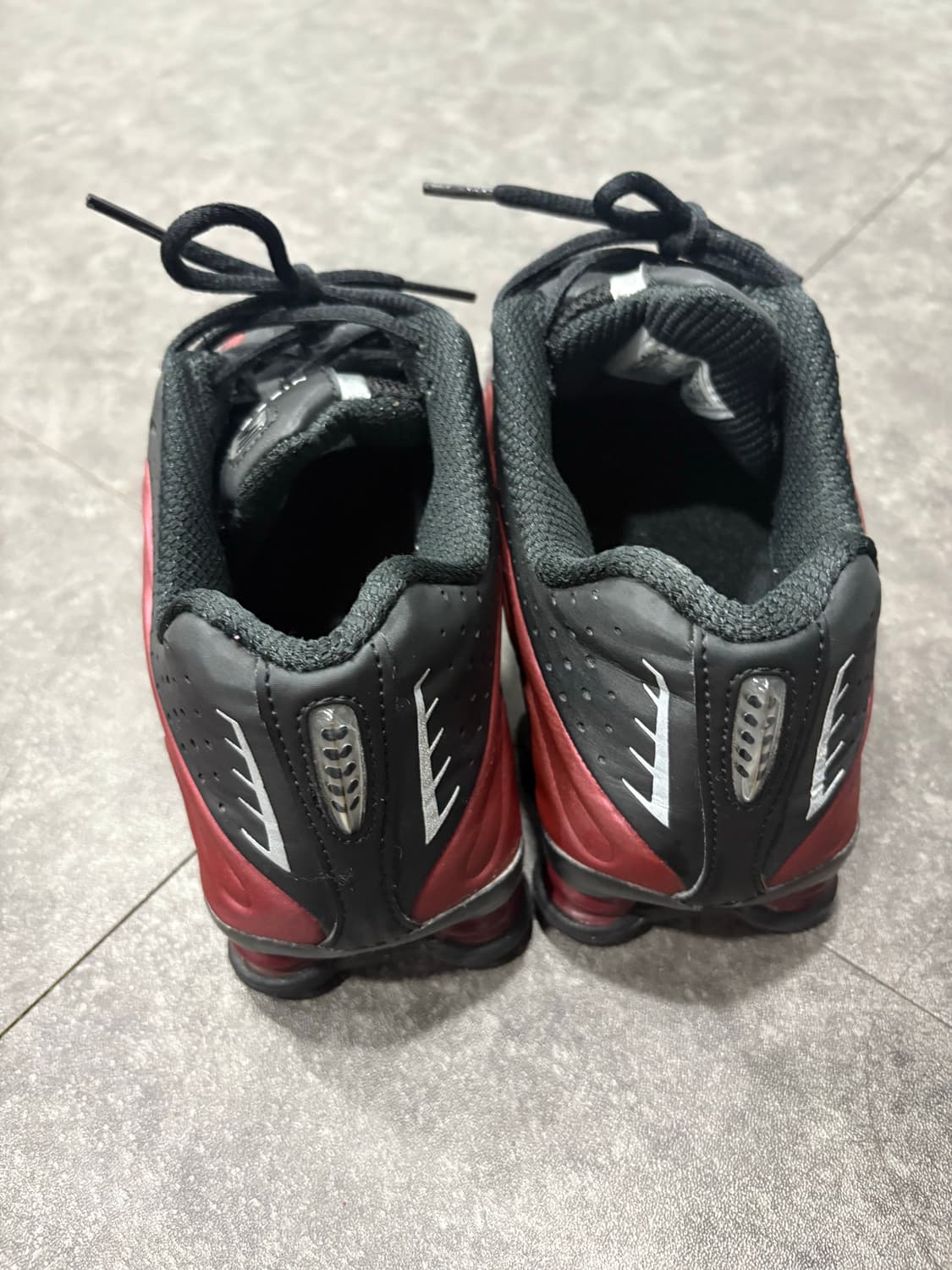 나이키 샥스 블랙/레드 250 상품이미지2