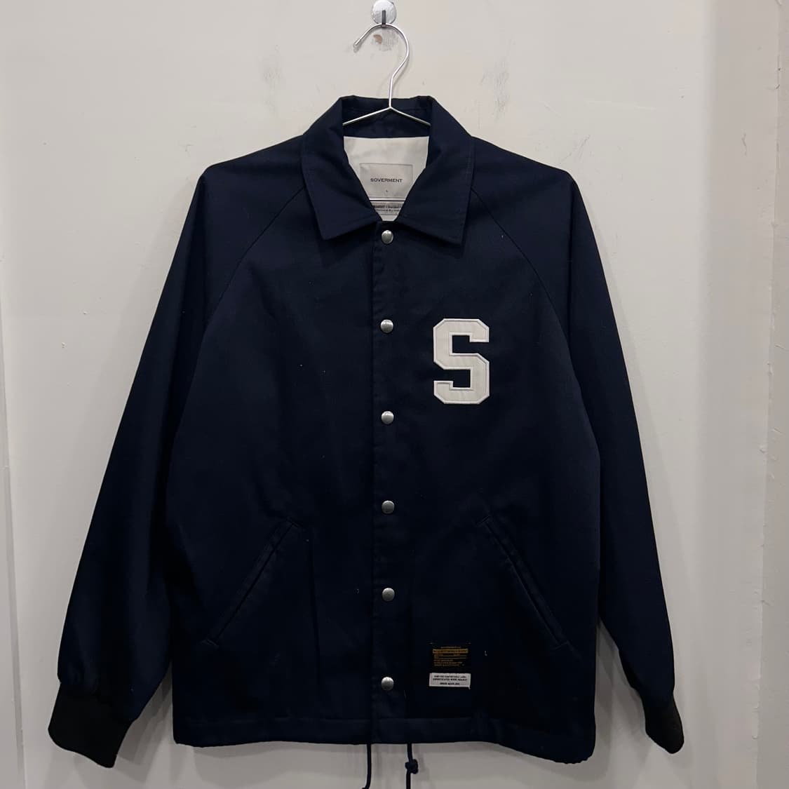소버먼트 S 로고 코튼 래글런 카라 코치자켓 상품이미지2