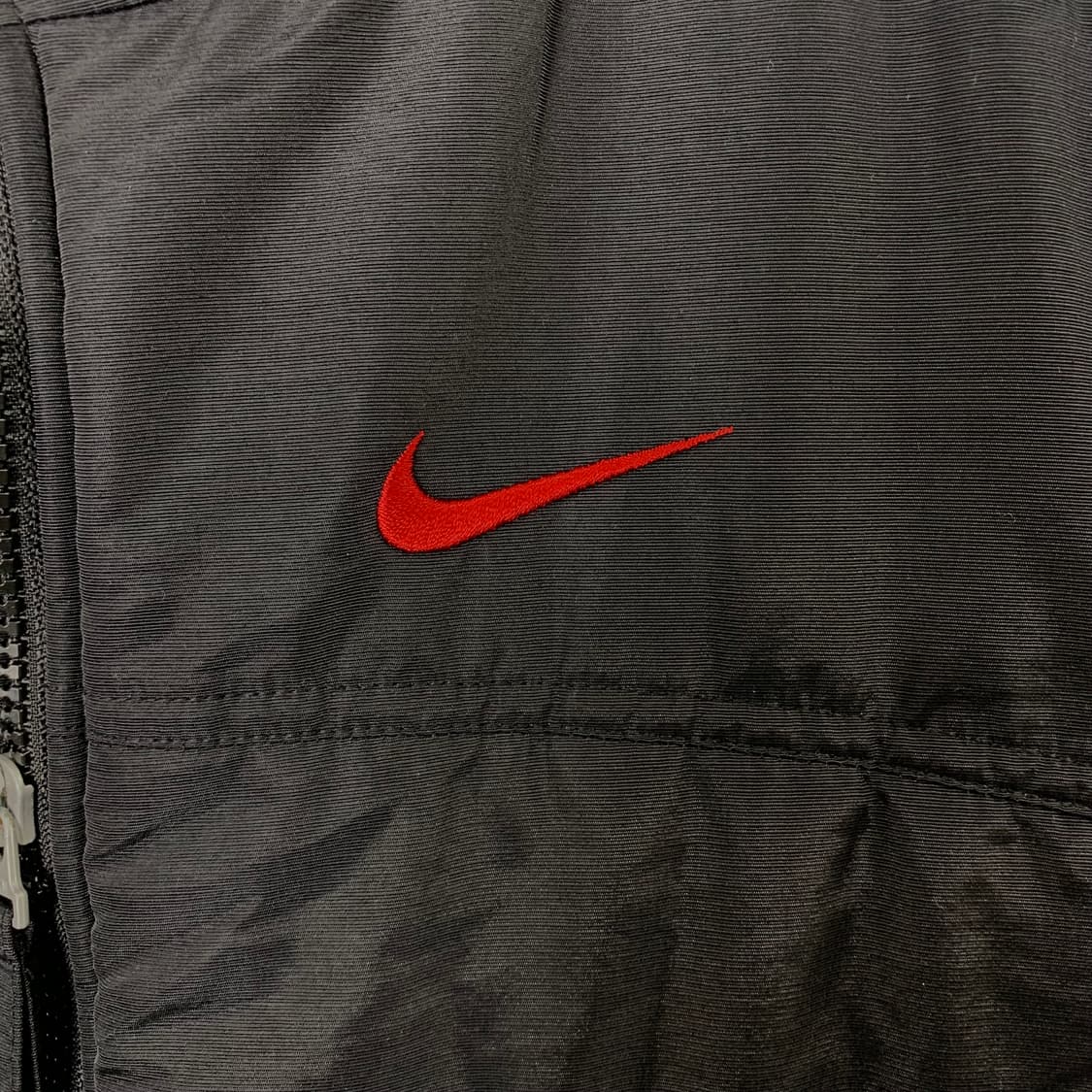 나이키 00s 블랙 조끼 패딩 상품이미지4