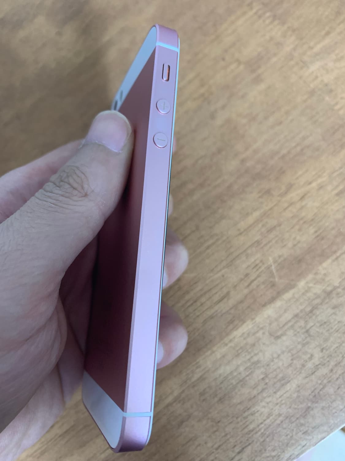 아이폰SE 로즈골드 64GB 상품이미지4