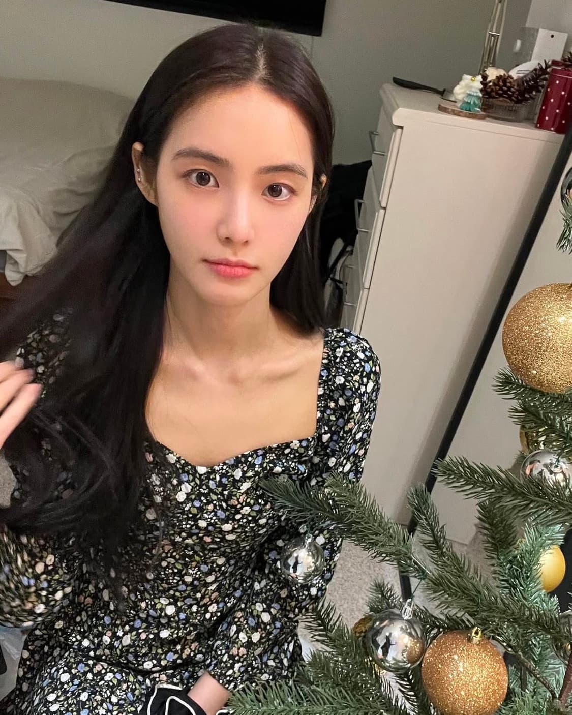 홍수주 고윤정 리포메이션 mochi dress 드레스 상품이미지1