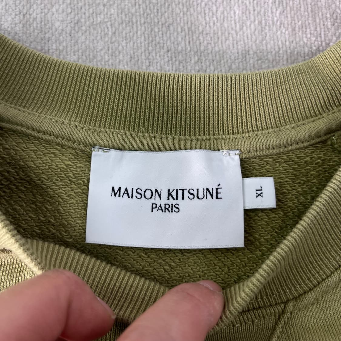 100 메종키츠네 올리브 원폭스 맨투맨 상품이미지3