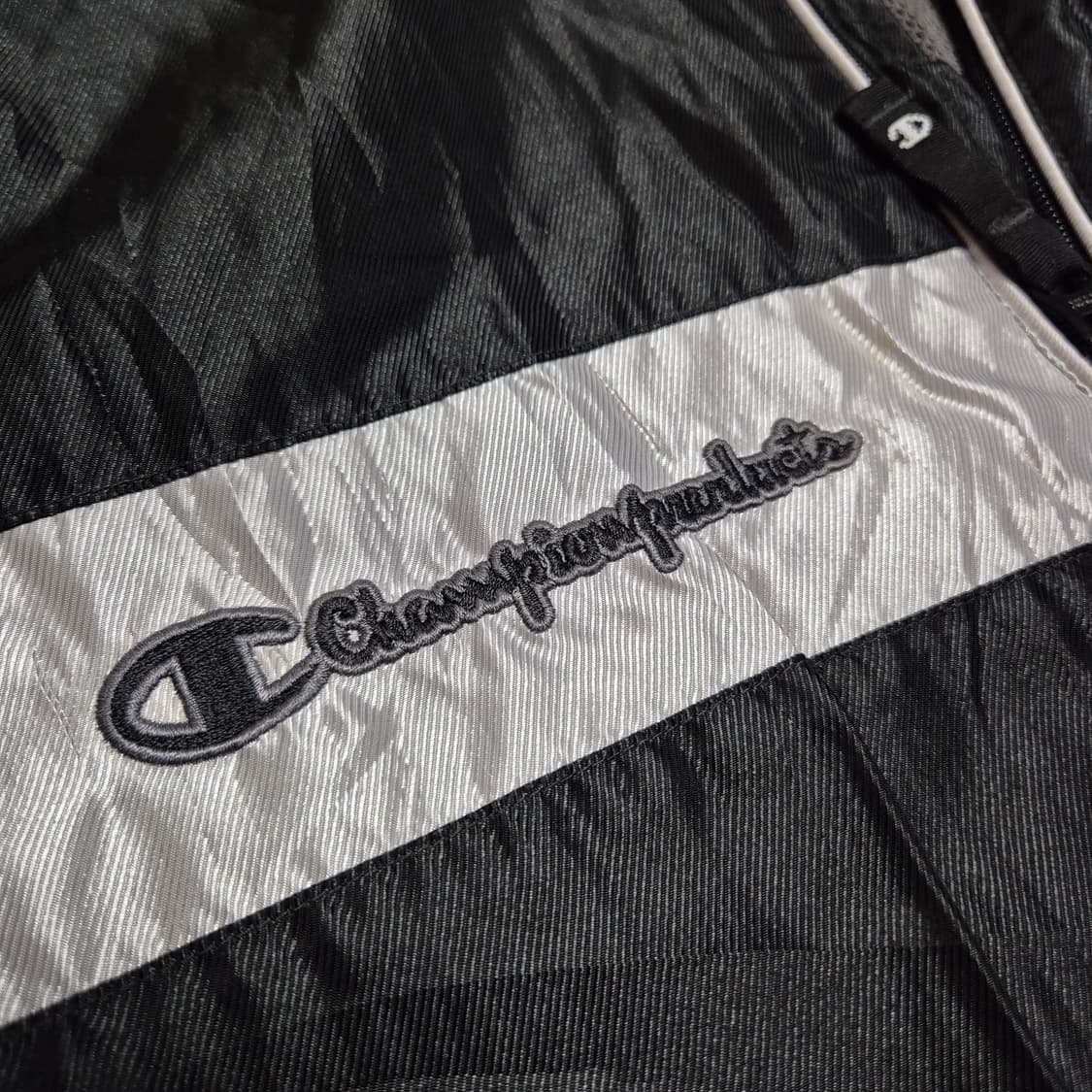 [우주매물🔥] 챔피온 90s 나일론 실키 셋업 상품이미지5