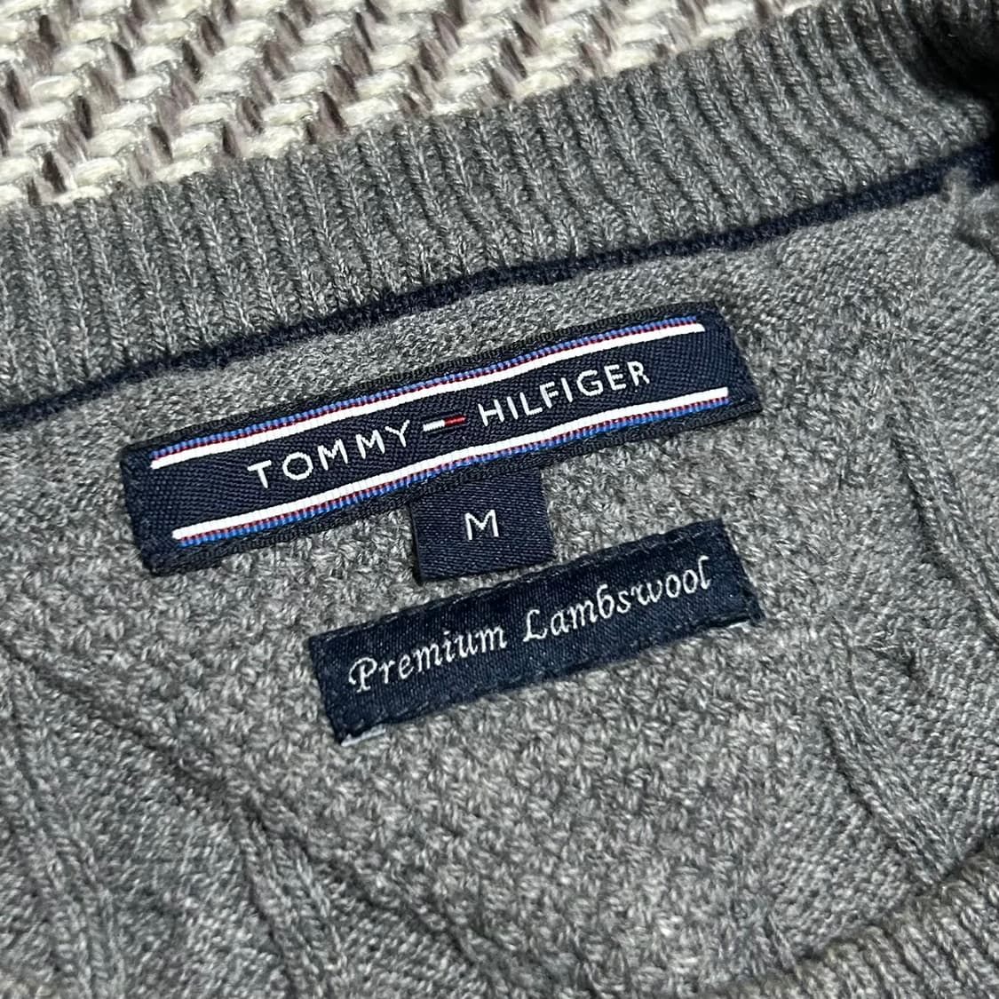 [M] Tommy 타미힐피거 그레이 램스울 케이블 라운드 니트 상품이미지6