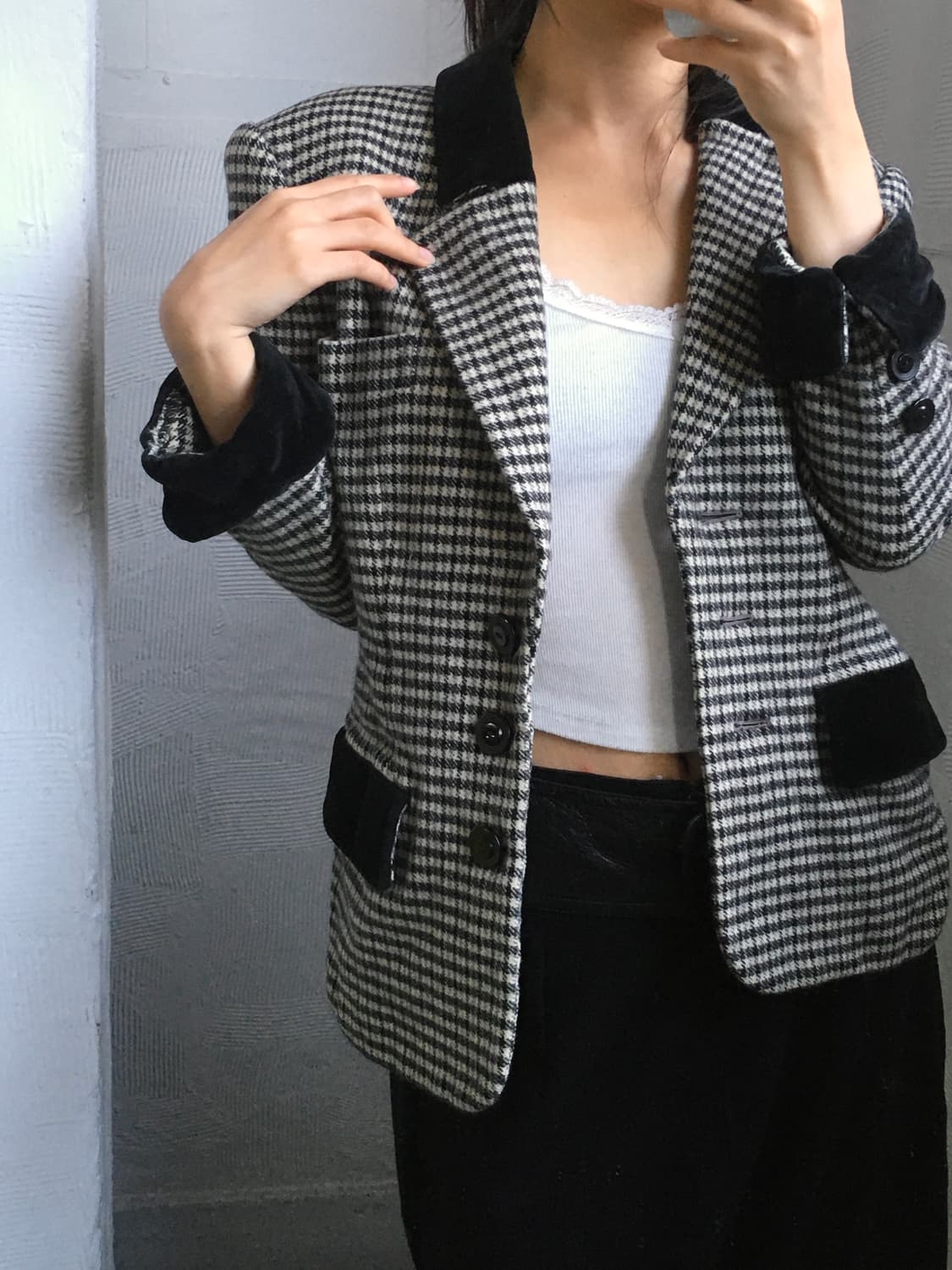 Yves Saint Lauren 입생로랑 블랙 앤 화이트 체크 벨벳 블레 상품이미지1