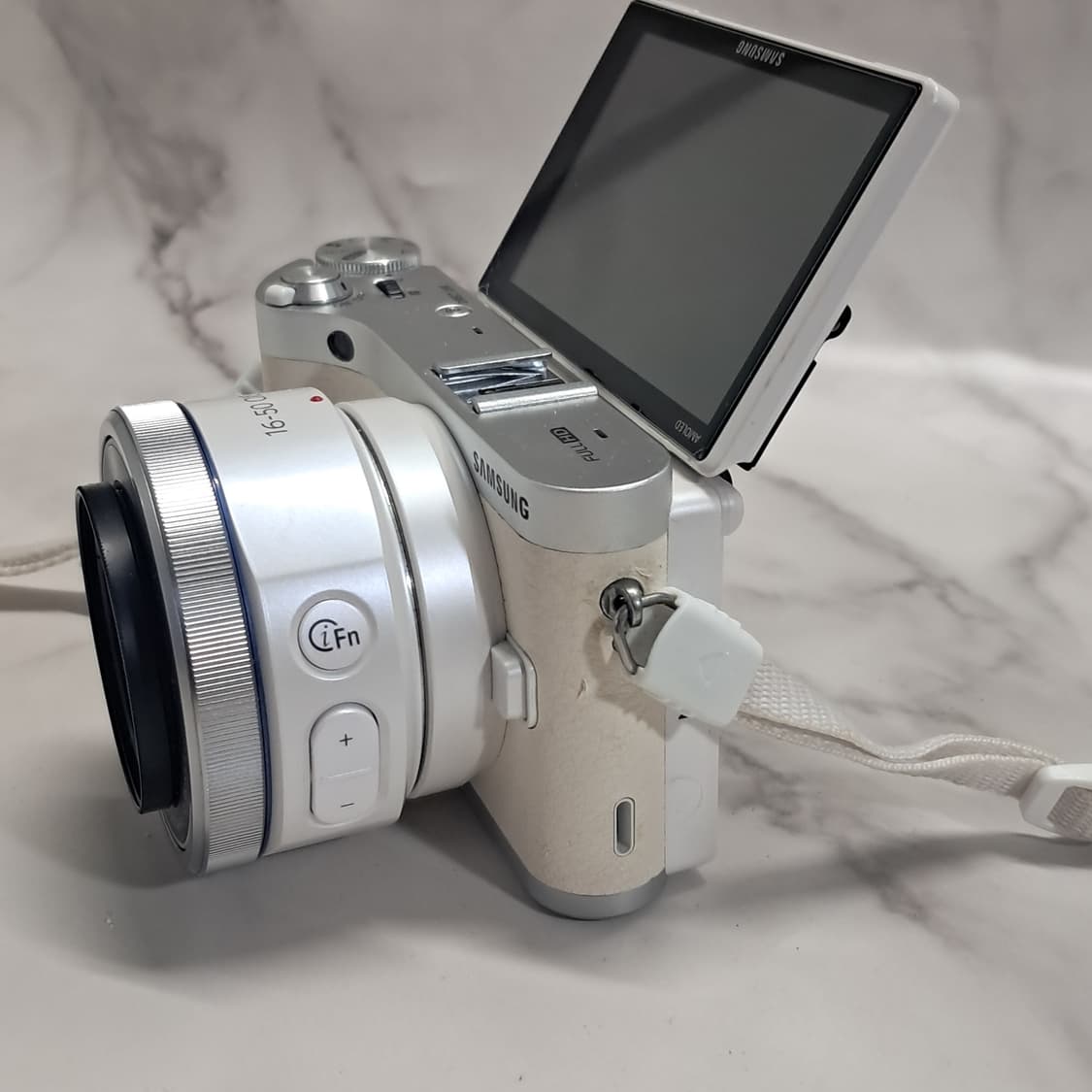 셀카가능) 삼성 미러리스 NX300M 화이트! 디지털 카메라 상품이미지5