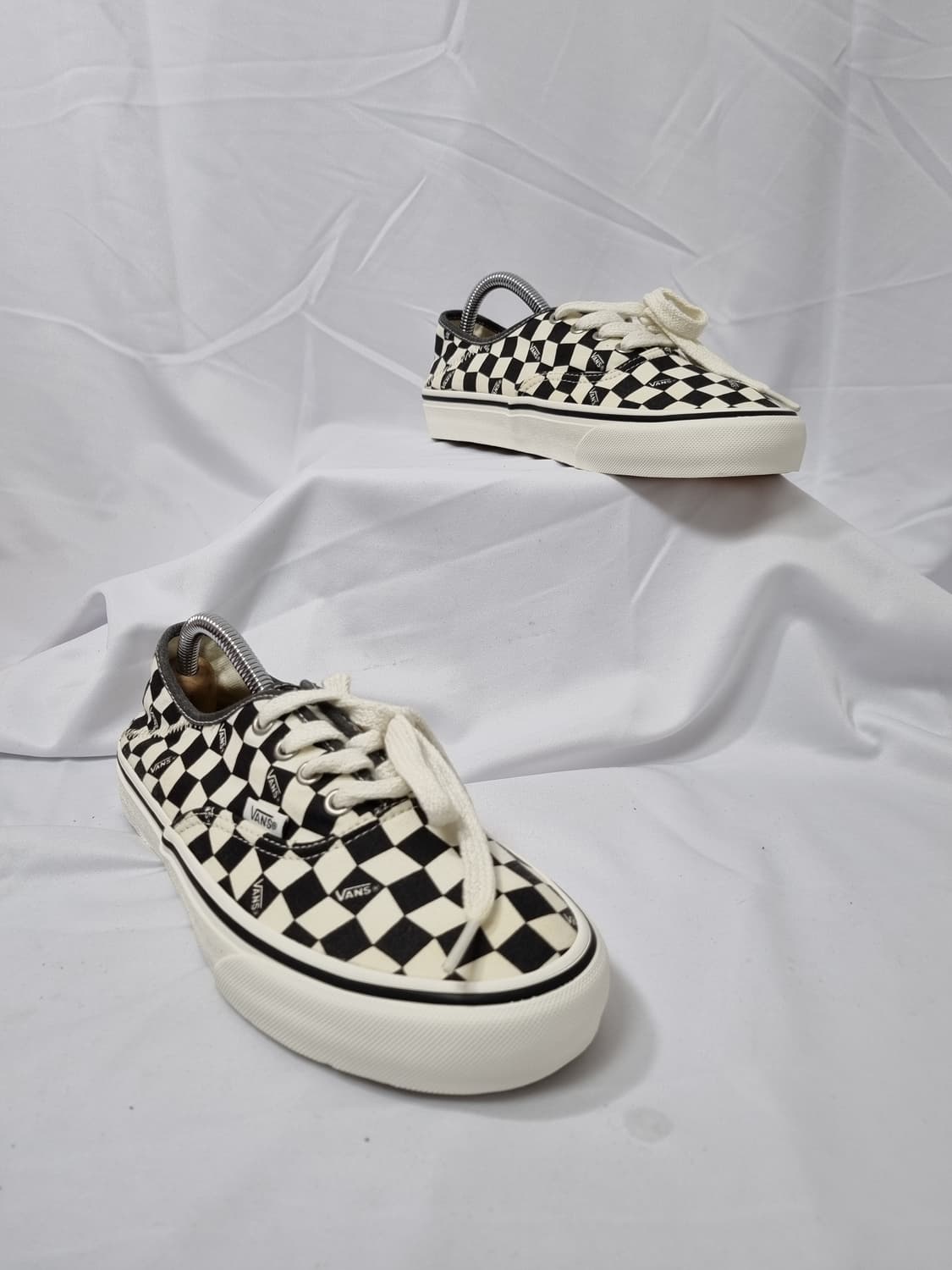 240 반스 어센틱 VR3 체커보드 스니커즈 상품이미지3