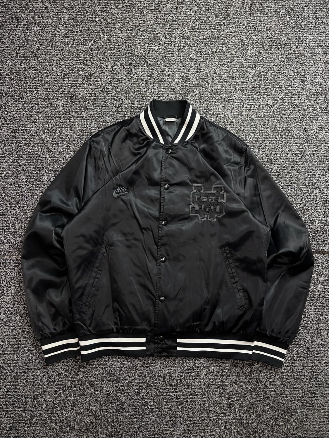 나이키 빅로고 사틴 스타디움 바시티 자켓 2230 상품이미지2