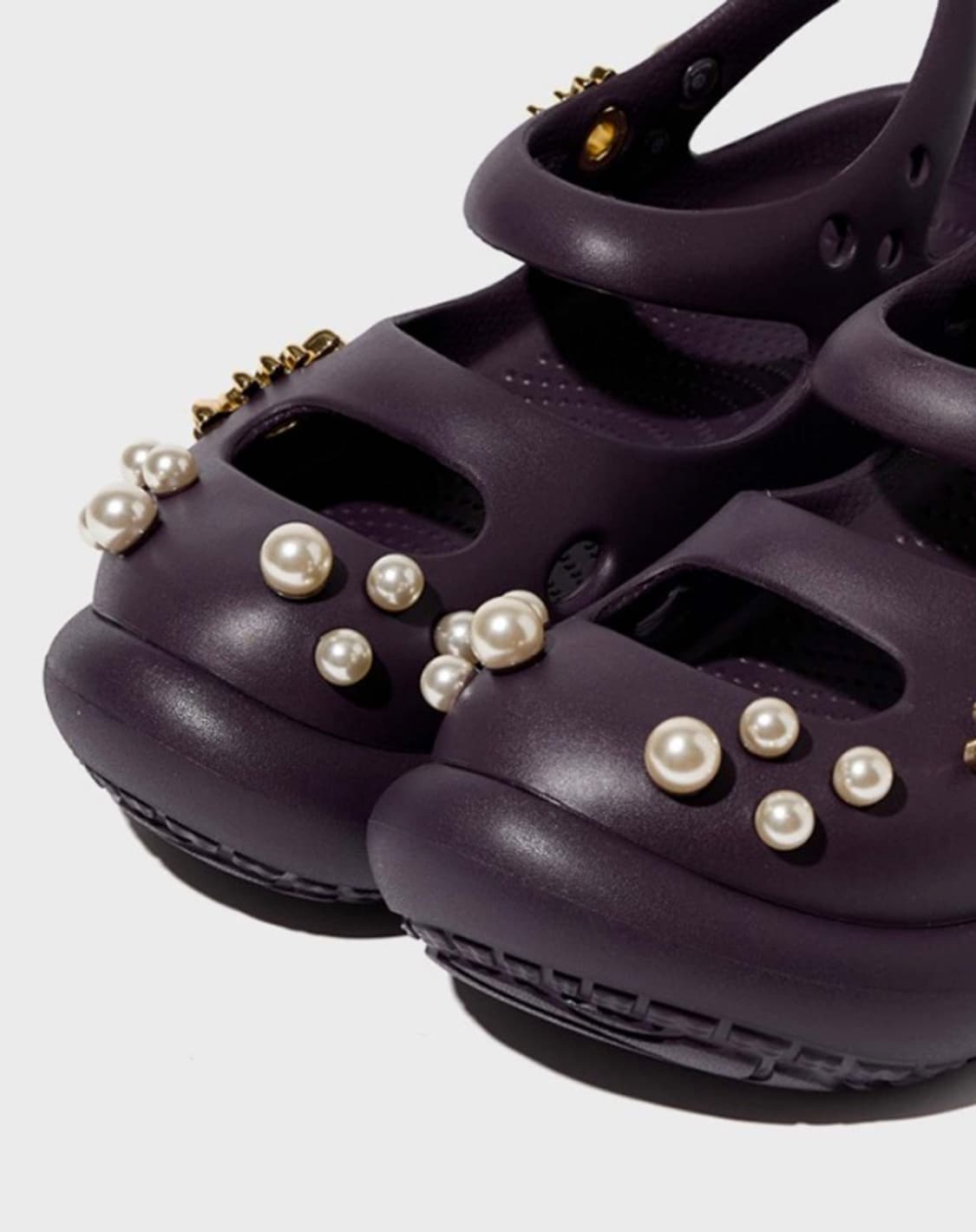 일본발매 Crocs 크록스 플랫폼 진주 메탈 샌들 샌달 시몬로샤 퍼플 상품이미지5