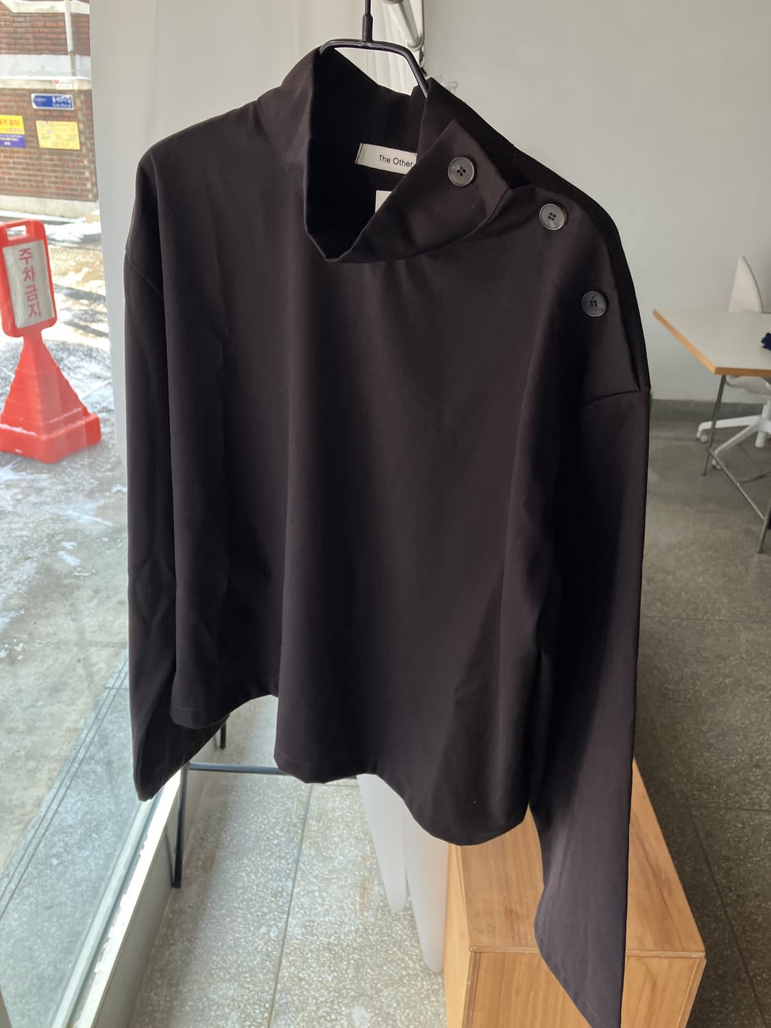 브라운 차이나카라 롱 슬리브 상품이미지1