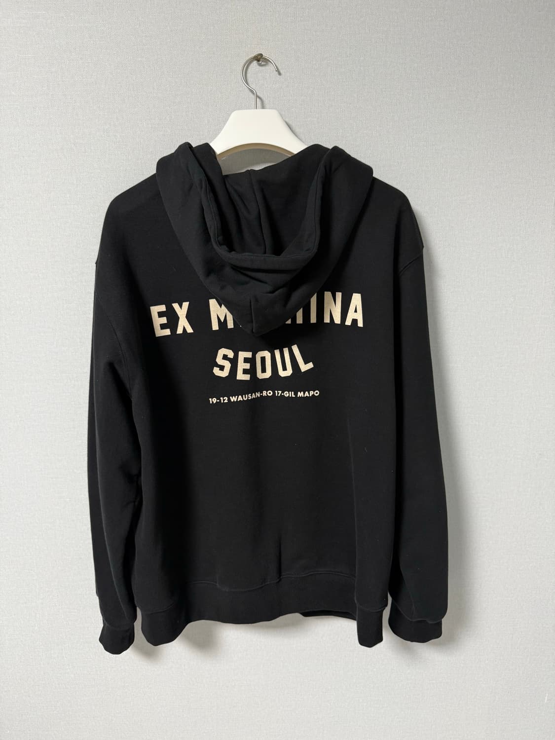 [xl] 데우스 엑스 마키나 서울 컬리지 후드 블랙 상품이미지3