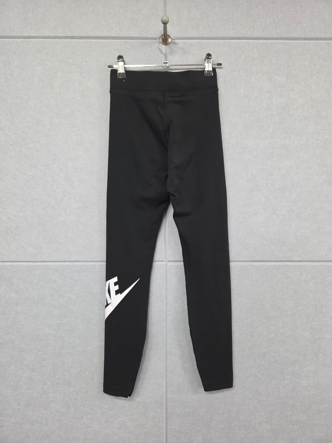 NIKE 나이키 에센셜 하이웨스트 퓨추라 빅로고 레깅스 상품이미지4