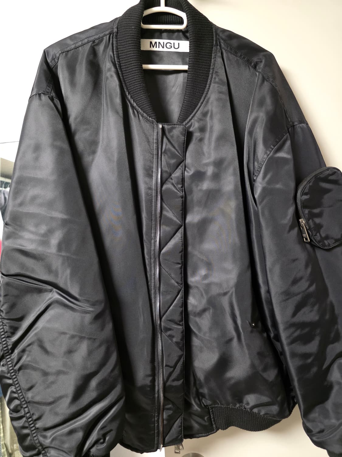MNGU 봄버 자켓 상품이미지1