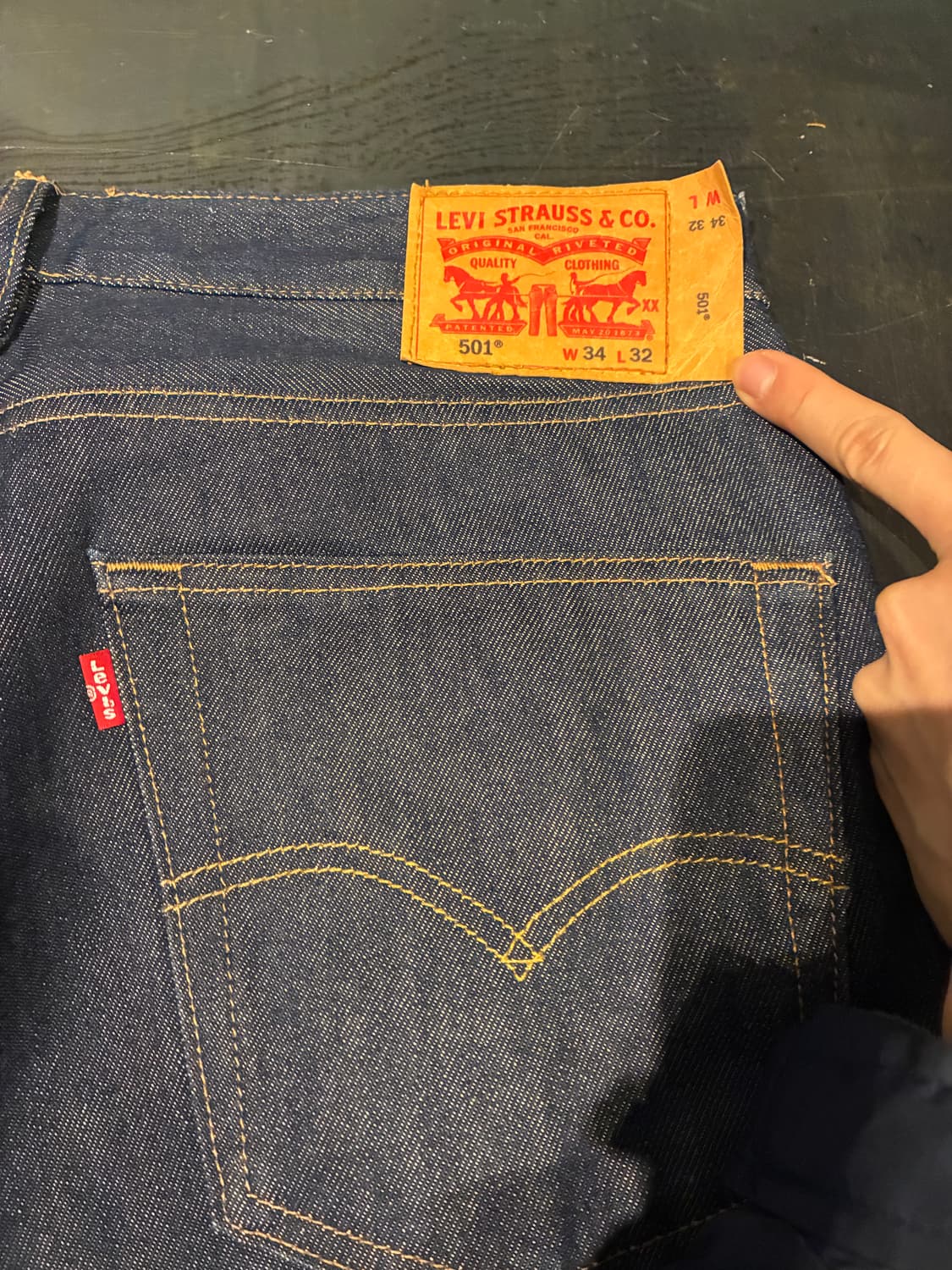 34) 리바이스 501 생지 데님 상품이미지4