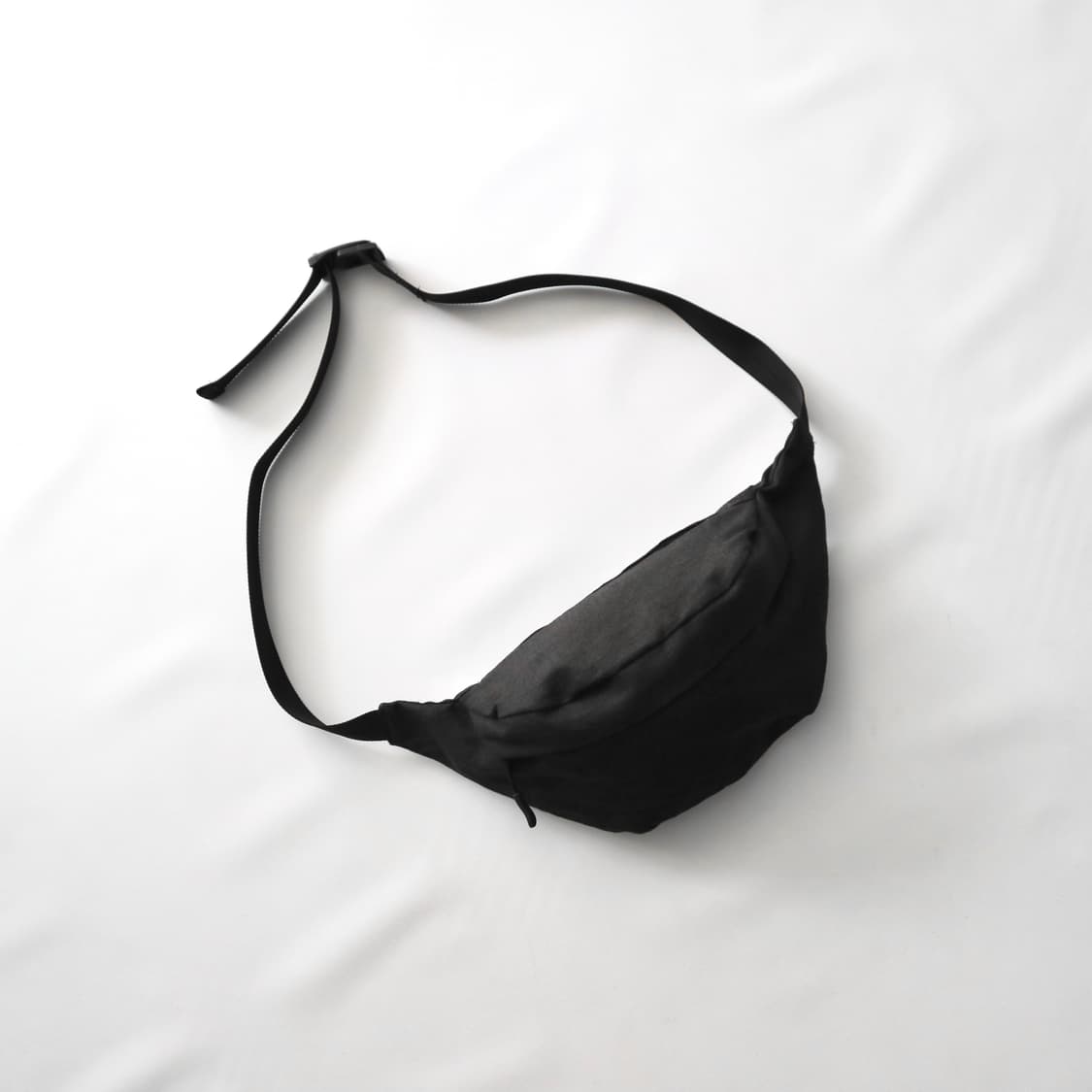스틸바이핸드 STILL BY HAND WAIST BAG (잉크 블랙) 상품이미지2