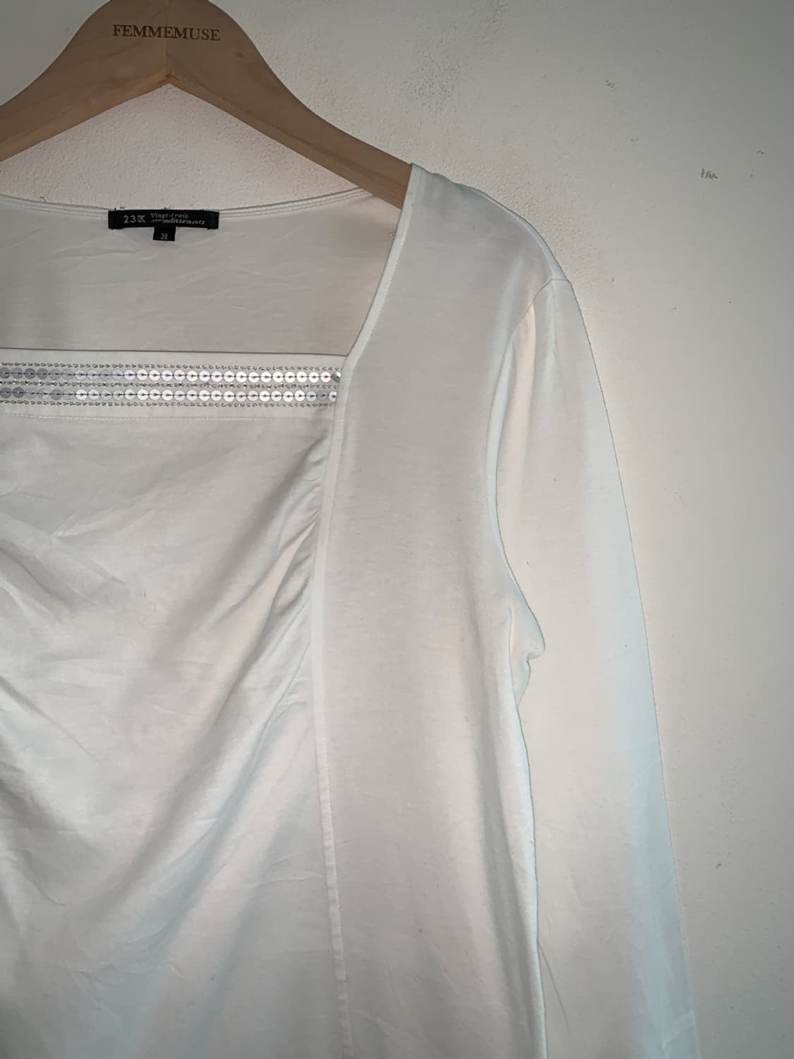 Pearl Neck Sleeve T 상품이미지3