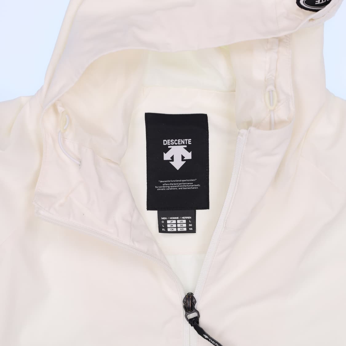 105 데상트 후드 바람막이 0424M 상품이미지3
