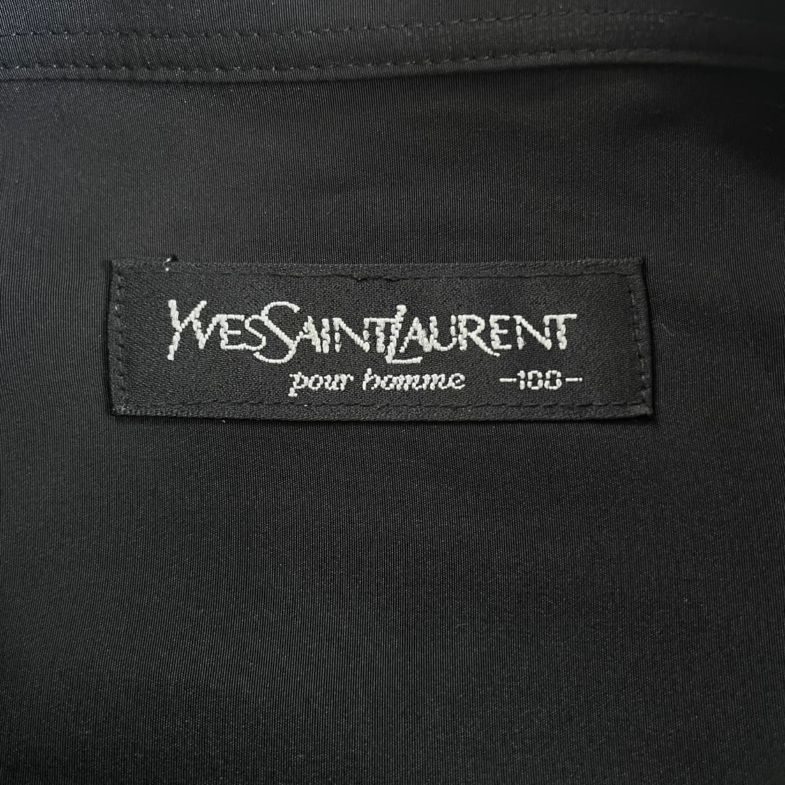 YvesSaintLaurent  입생로랑 시그니처 자수 블랙 포켓 셔츠 상품이미지4