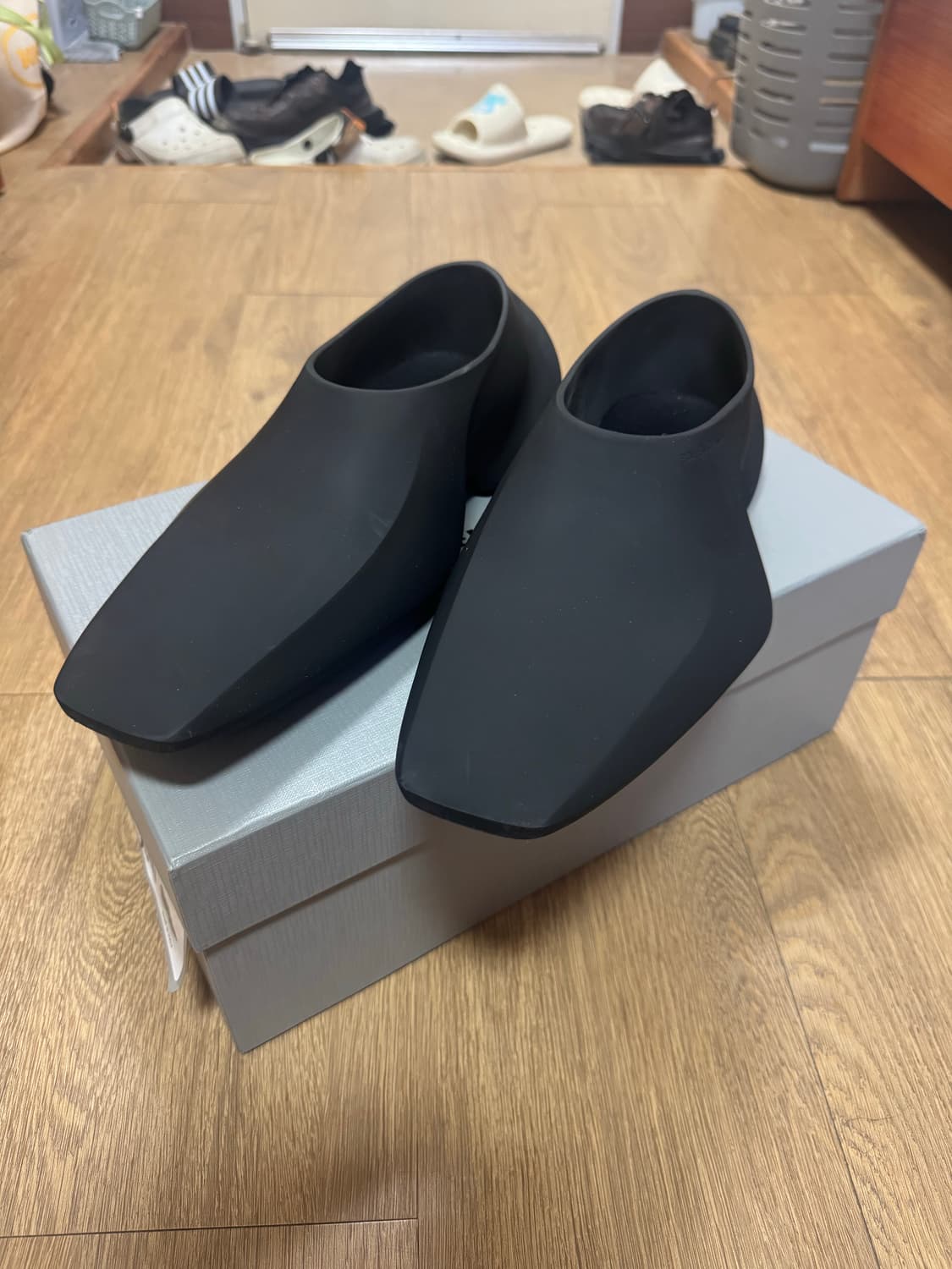 발렌시아가 스페이스 슈 42 상품이미지1