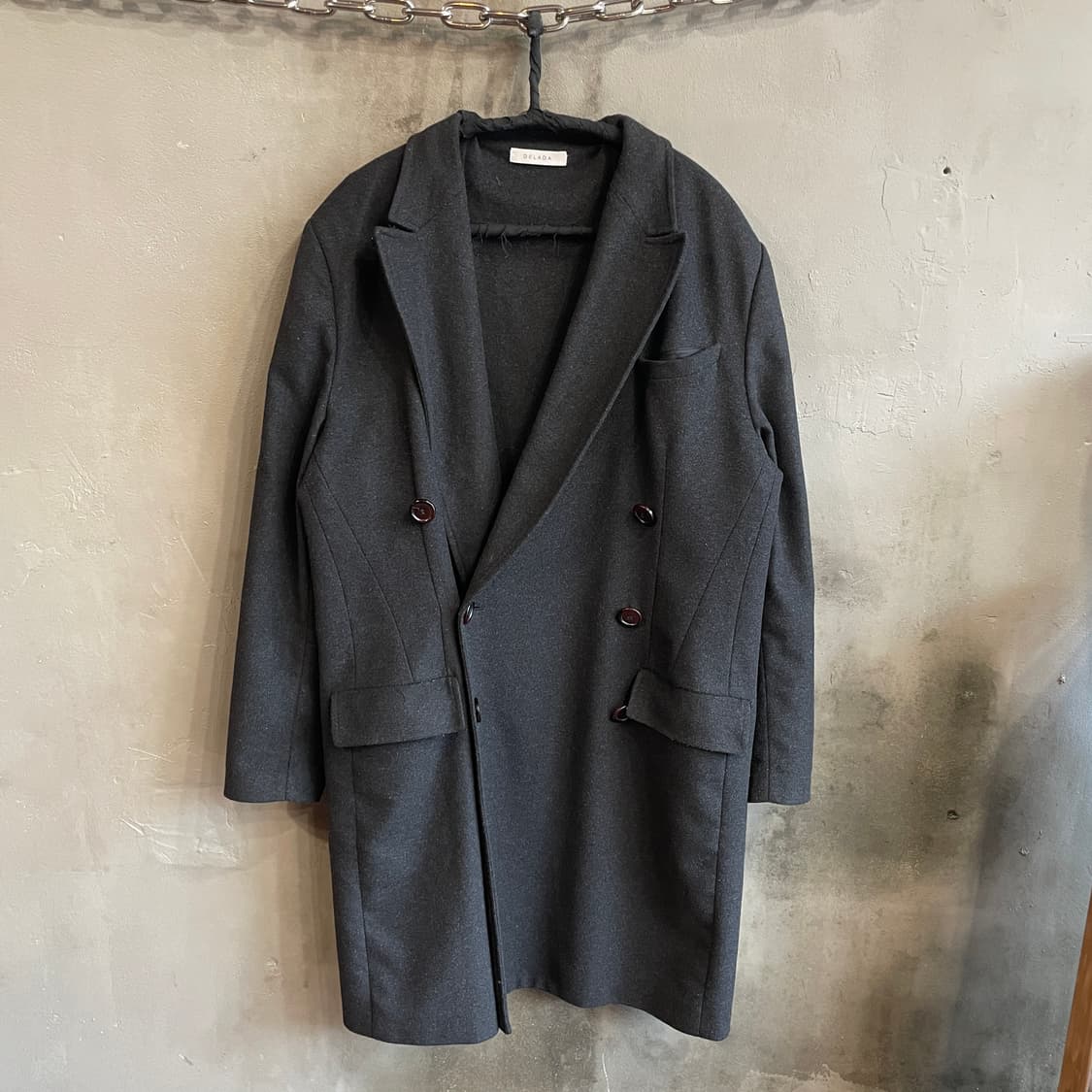 델라다 백 버튼 패널 코트 상품이미지3