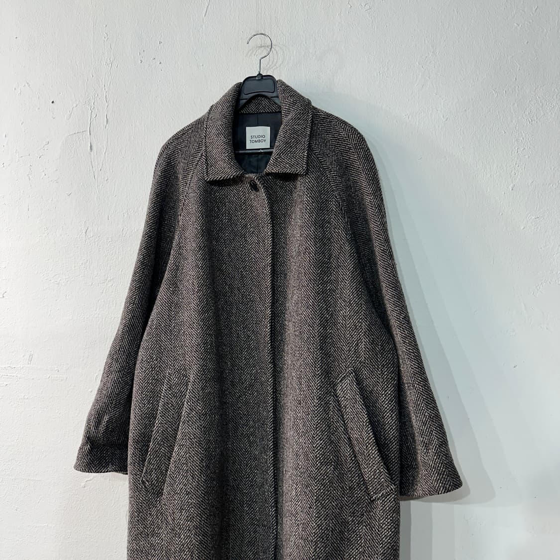 스튜디오톰보이 헤링본 롱코트 FREE 상품이미지2