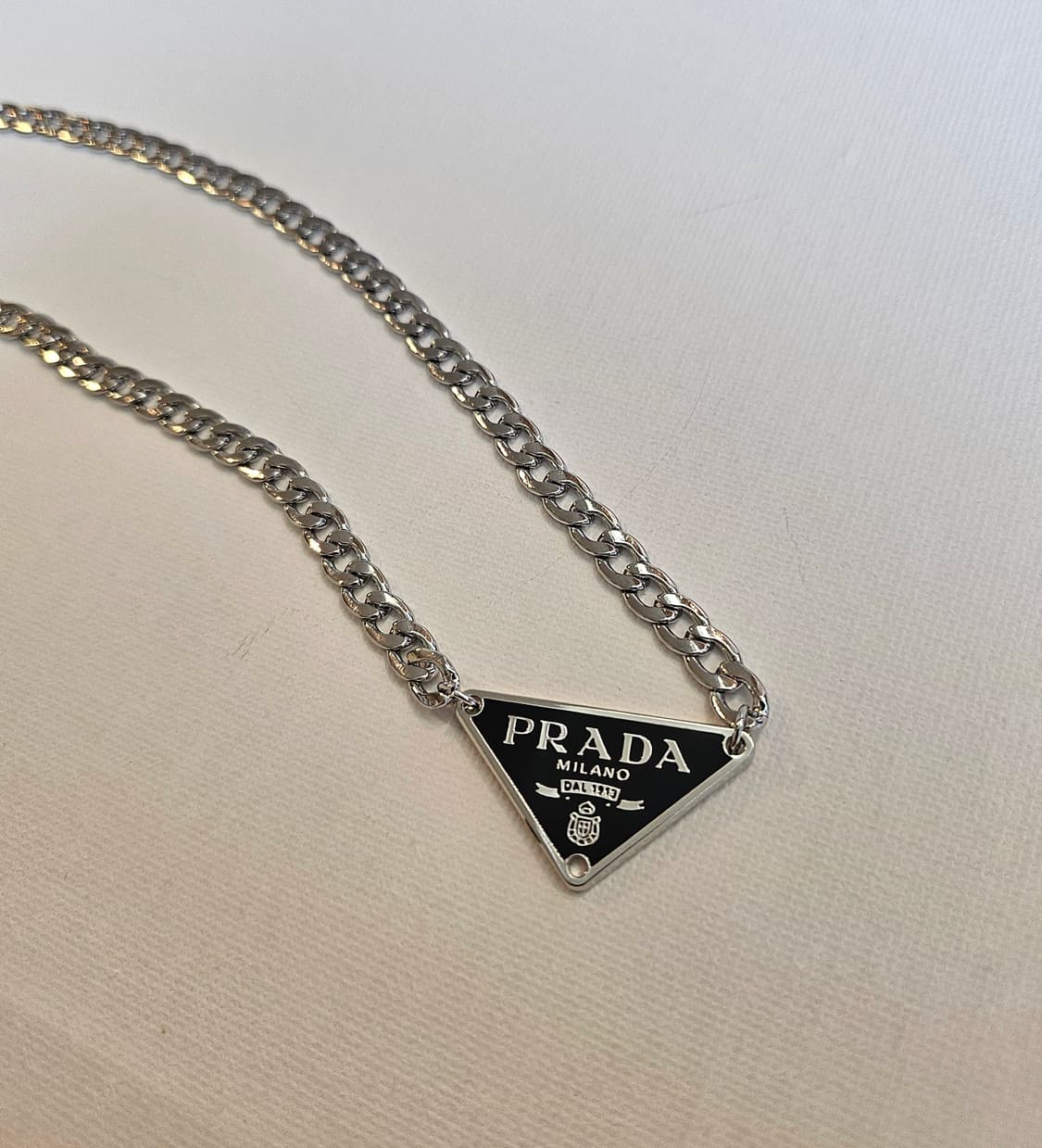 프라다 업사이클링 굵은체인 목걸이 상품이미지2