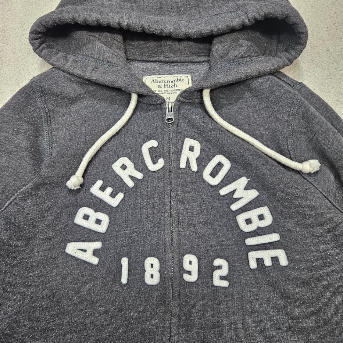 아베크롬비 아치 로고 후드 집업 M 상품이미지3