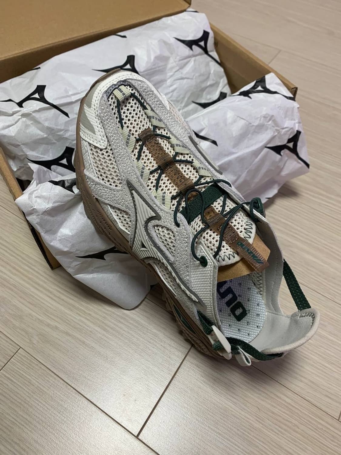 (새상품 230) 미즈노 운동화 화이트/브라운 상품이미지6