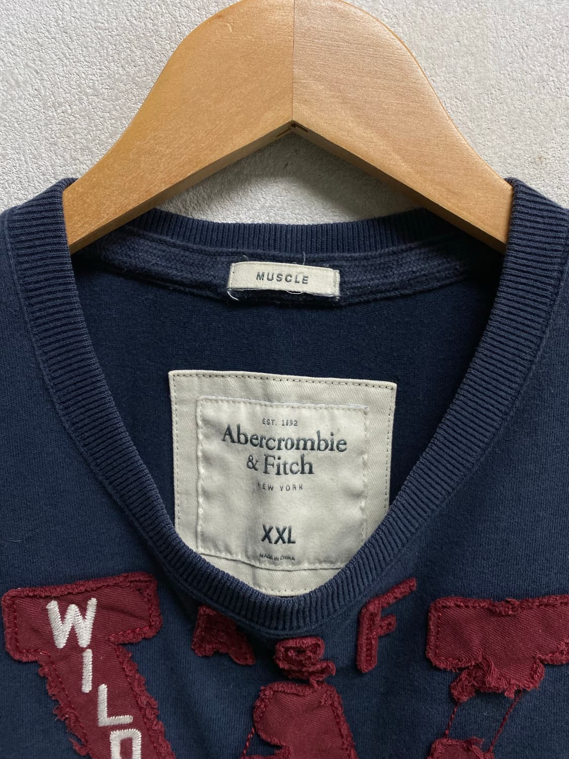 아베크롬비 A&F W 네이비 티셔츠 XL 상품이미지5