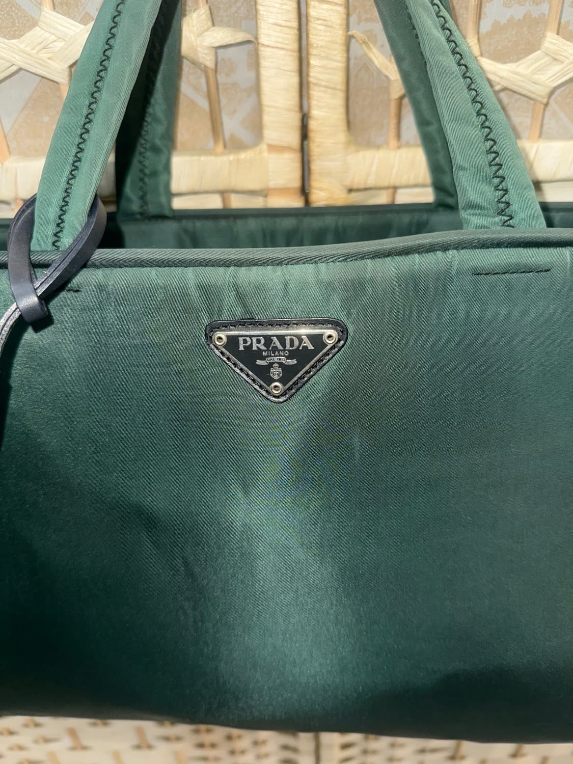 정품 프라다 나일론 토트백 팝니다 상품이미지2