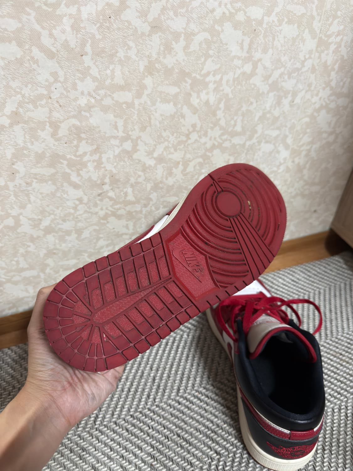 조던 1 로우 화이트 짐레드 블랙 상품이미지3