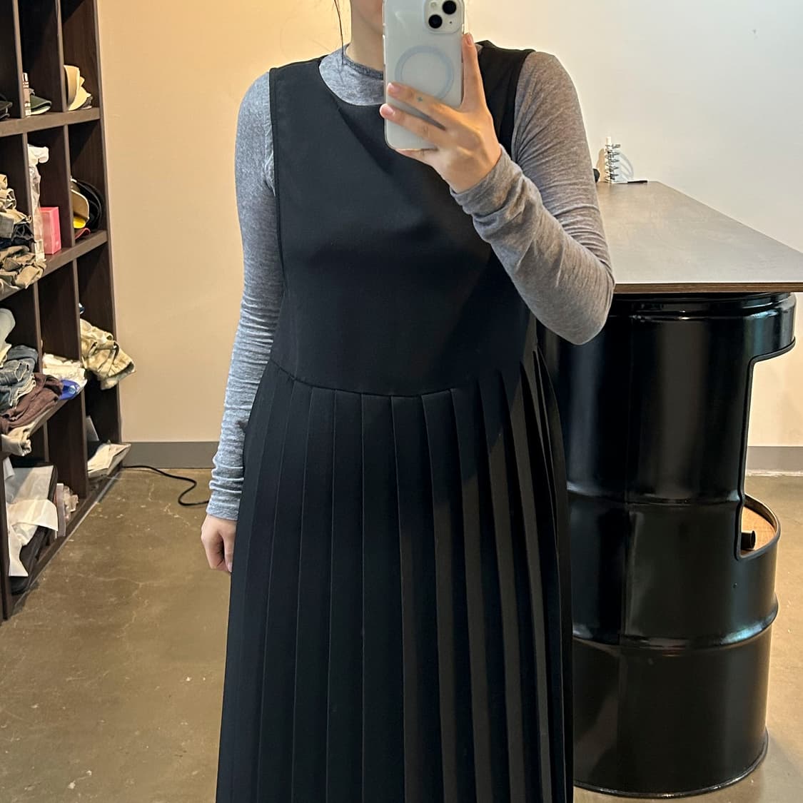 블랙 플리츠 롱 원피스 상품이미지2