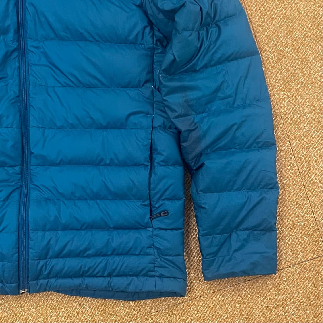 파타고니아 경량패딩 상품이미지2