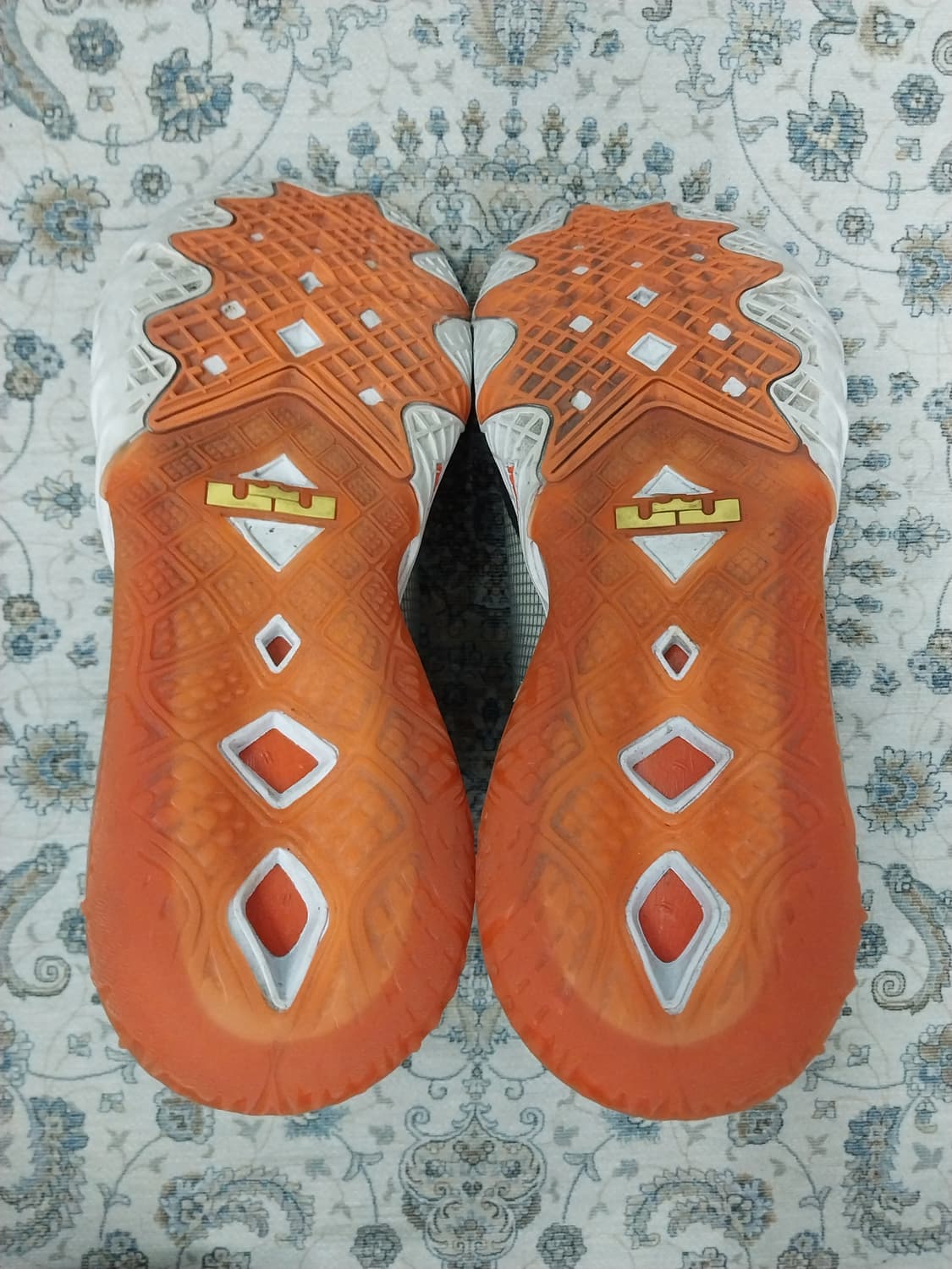 나이키 르브론 18  스페이스잼 상품이미지6