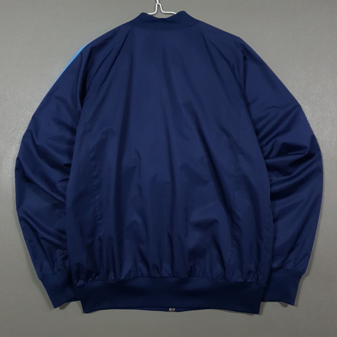 L) 아디다스 딥네이비 하늘 배색 유로파 폴리쉘 봄버 져지 바람막이 자켓 상품이미지8