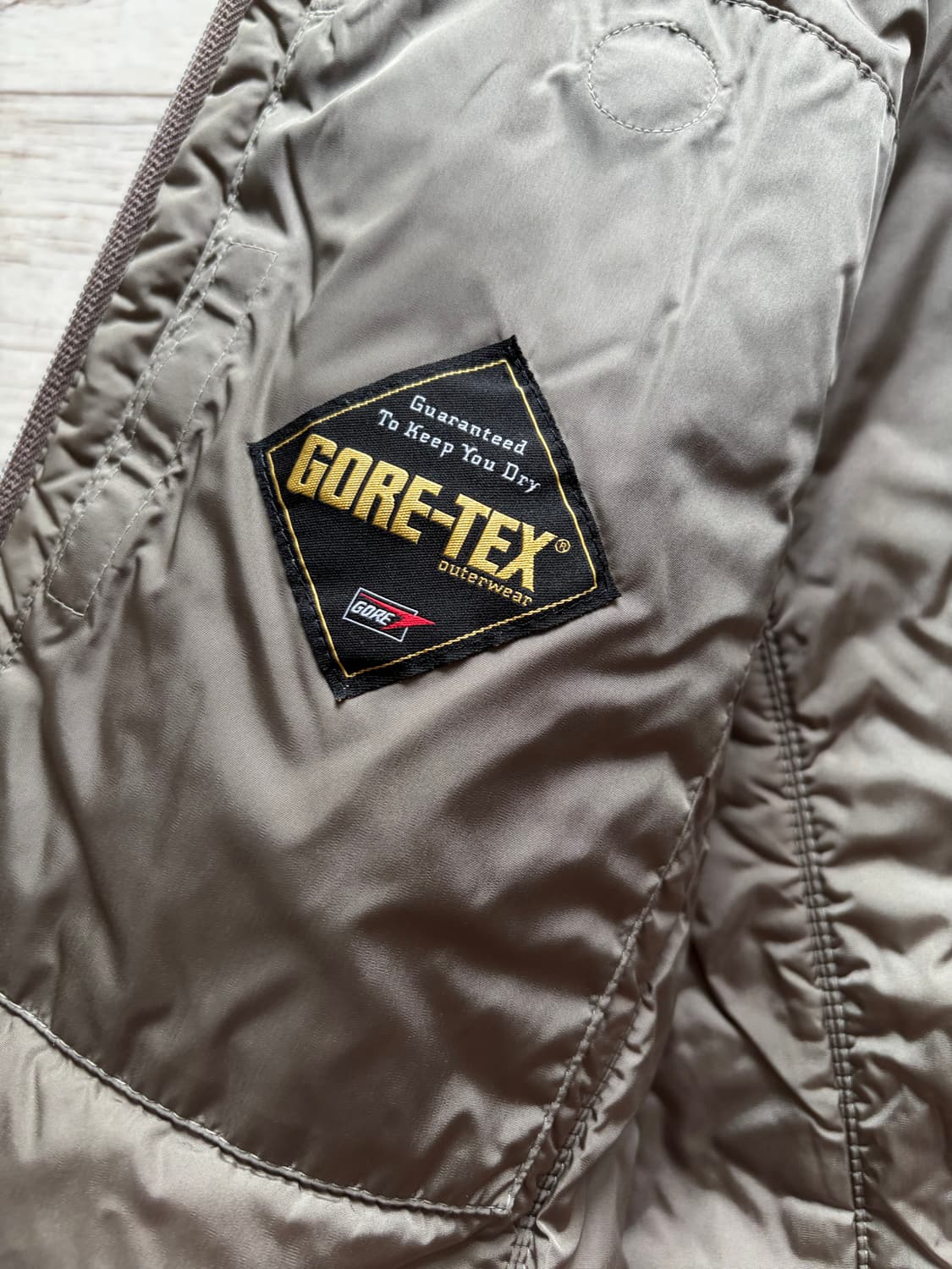 프라다 스포츠 고어텍스 자켓 상품이미지5