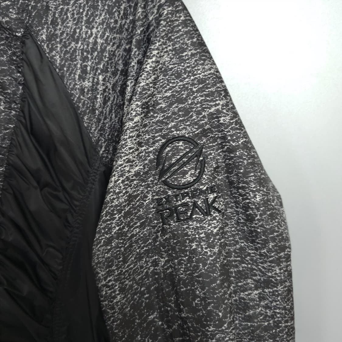 여성용 블랙야크 Black Yak 기능성 집업 바람막이 자켓 블랙 90 상품이미지3
