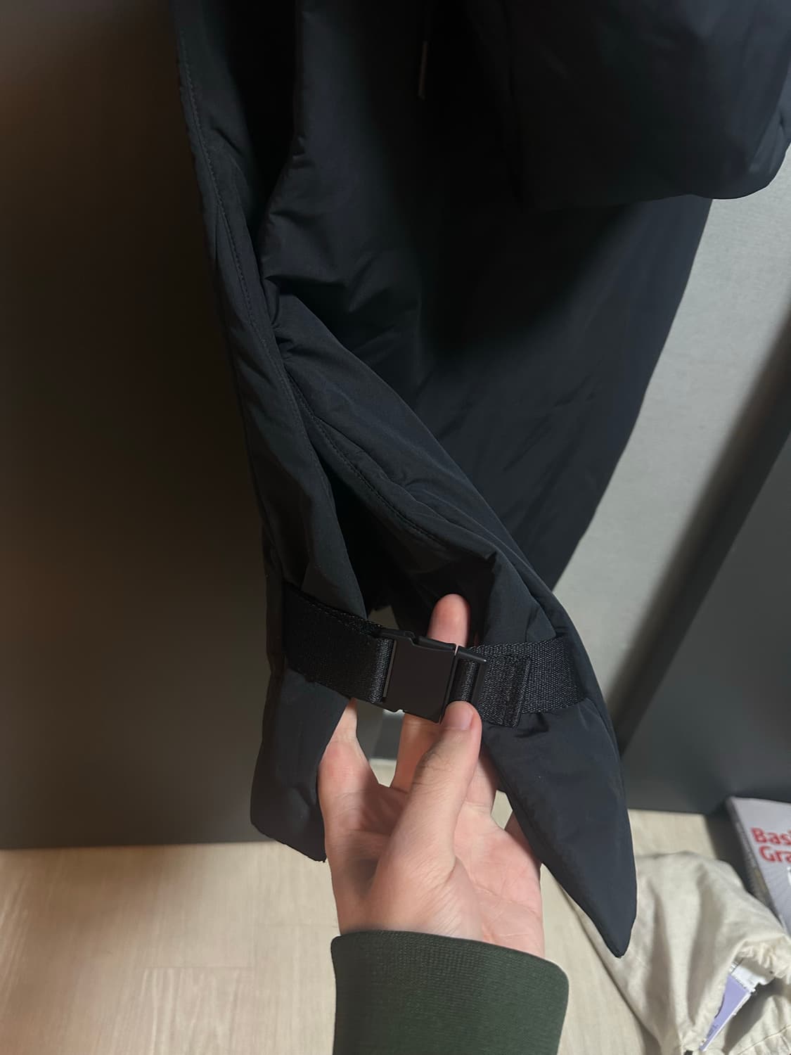 COS 후드 패딩조끼 상품이미지3