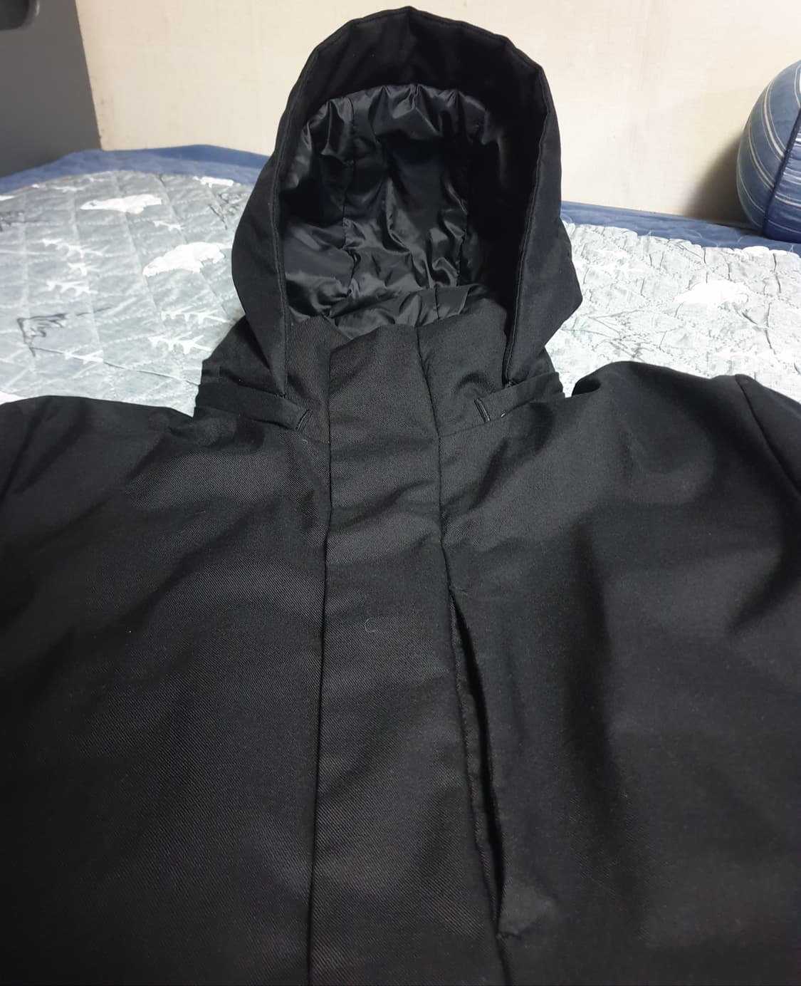 유니클로 하이브리드 다운파카 블랙 (M) 상품이미지2