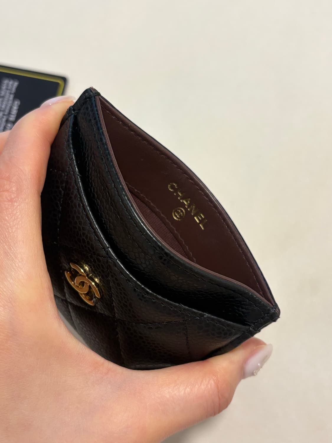 샤넬 클래식 캐비어 카드지갑 금장 카드홀더 상품이미지8