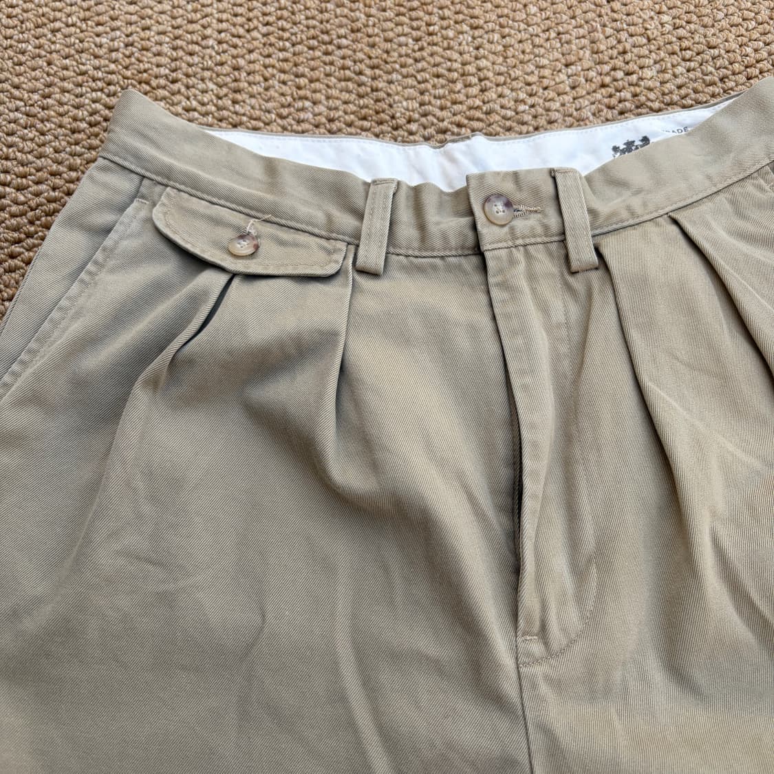 QR택) 폴로 랄프로렌 투턱 베이지 치노 팬츠 상품이미지3