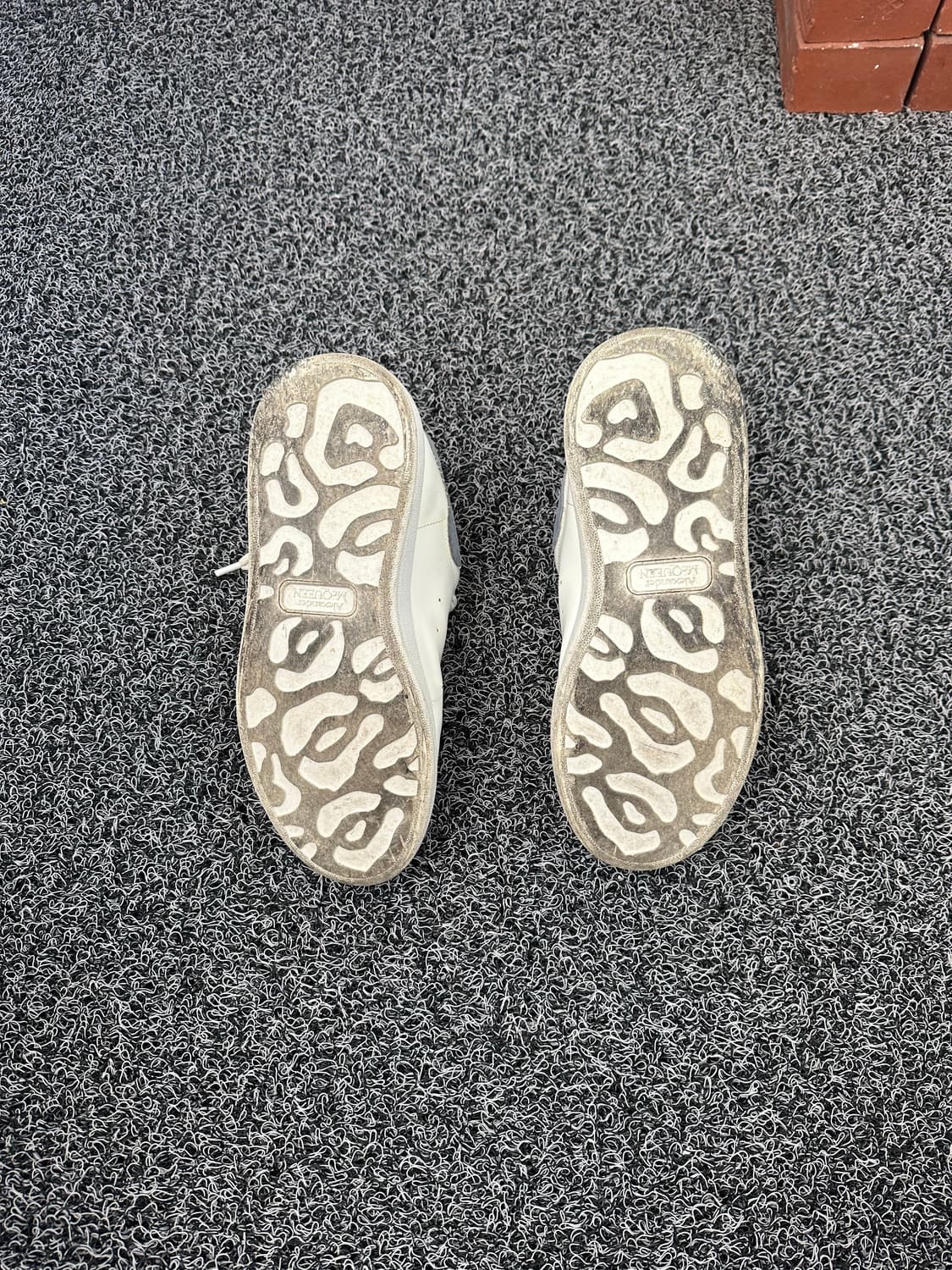 알렉산더 맥퀸 오버솔 스니커즈 39/ 245 상품이미지6