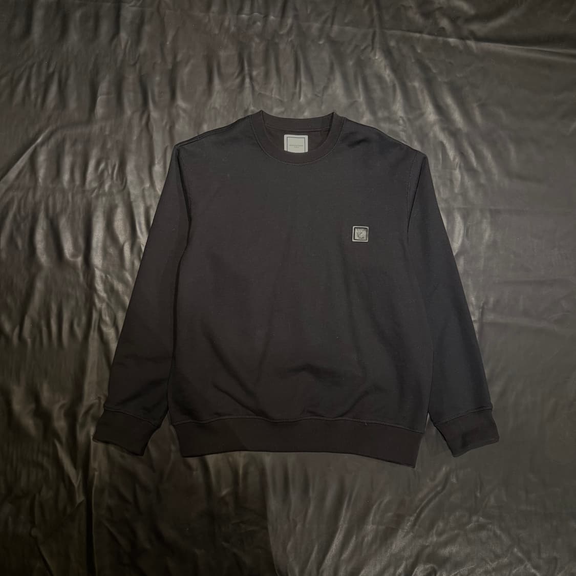 우영미 웨이브 그래픽 맨투맨 상품이미지1