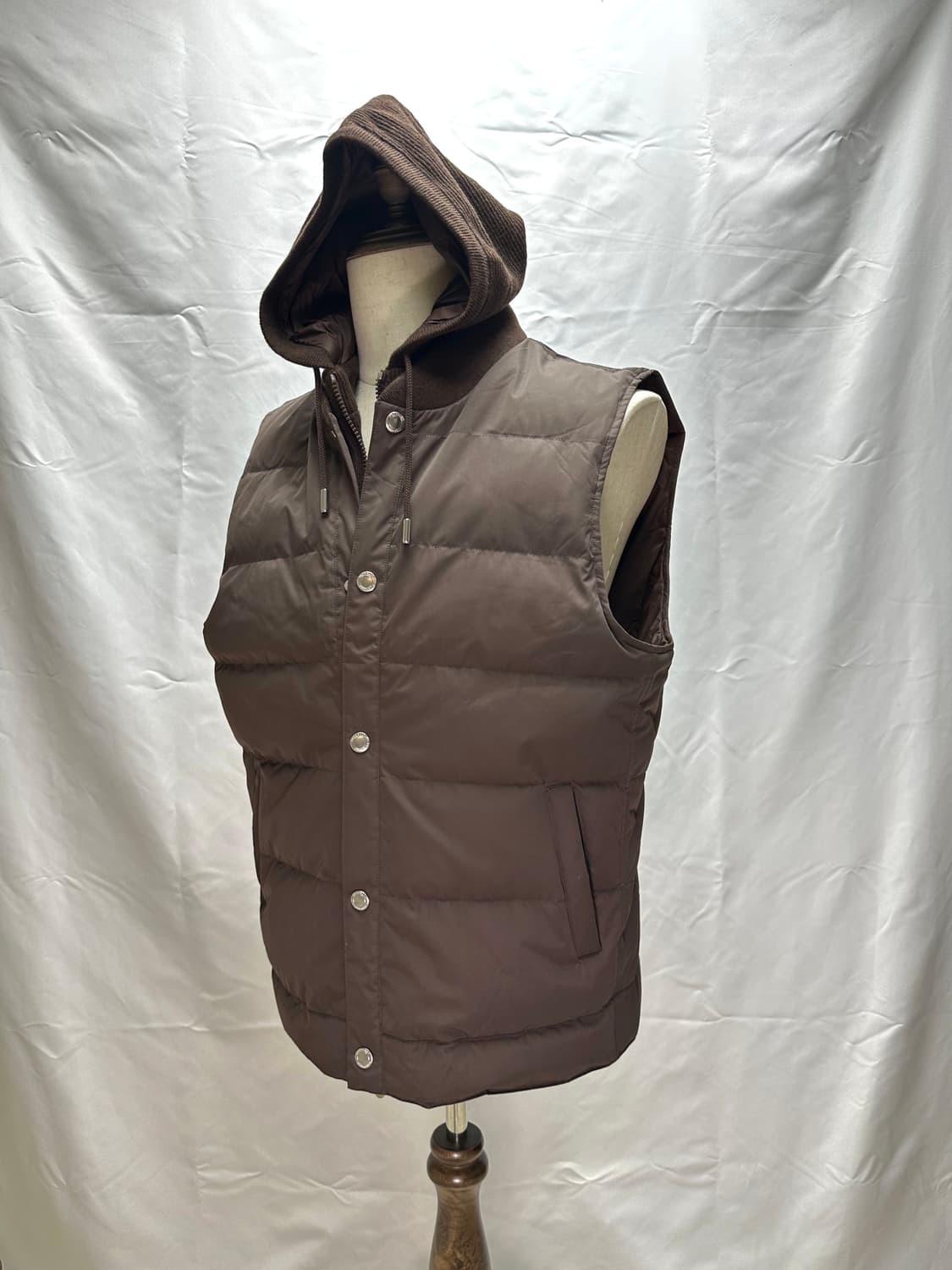 [정품인증] 브루넬로쿠치넬리 레이어드 구스다운 패딩 베스트 XL 판매 상품이미지4